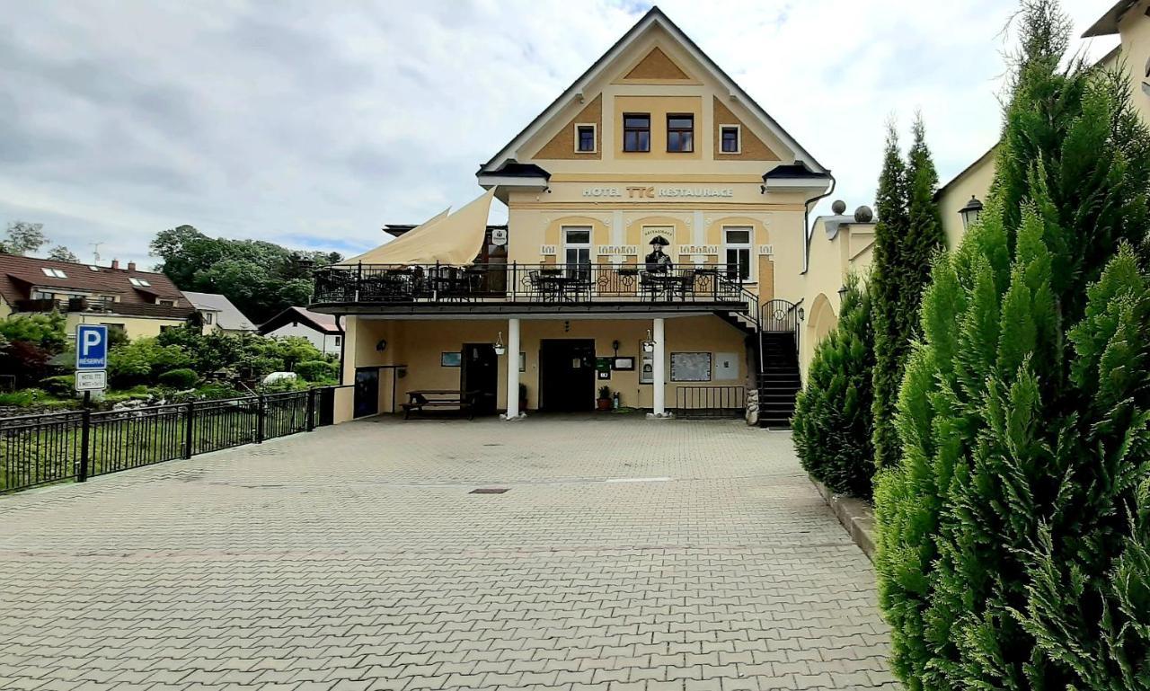 Wellness & Sport Hotel Ttc 弗尔赫拉比 外观 照片